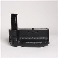 Used Sony VG-C2EM Battery Grip for a7 II & a7R/S II