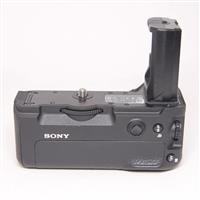 Used Sony VG-C3EM Vertical Grip for sony A9 and A7 III Series