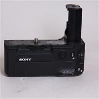 Used Sony VG-C3EM Vertical Grip for sony A9 and A7 III Series