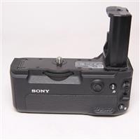 Used Sony VG-C3EM Vertical Grip for sony A9 and A7 III Series