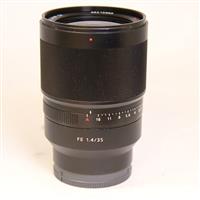 Used Sony FE 35mm f/1.4 ZA Zeiss Distagon T* Lens