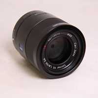 Used Sony FE 55mm f/1.8 ZA Zeiss Sonnar T* Lens