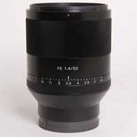 Used Sony FE 50mm f/1.4 ZA Zeiss Planar T* Lens