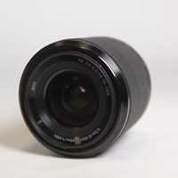 Used Sony FE 28-70mm f/3.5-5.6 OSS Zoom Lens