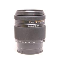 Used Sony DT 18-250mm f/3.5-6.3 Lens