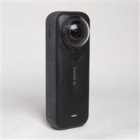 Used Insta360 X5 Essentials Bundle