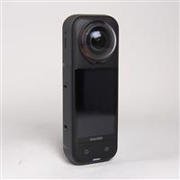 Used Insta360 X5 Essentials Bundle