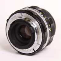 Used Voigtlander Ultron 40mm f/2 SL II-S Aspherical Lens Nikon F Silver