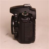 Used Nikon D90