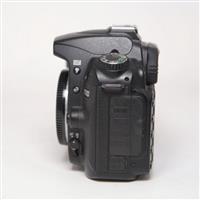 Used Nikon D90