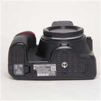 Used Nikon D3500