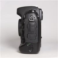 Used Nikon D2XS Body