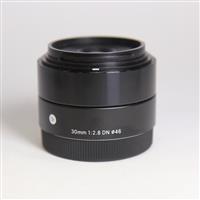 Used Sigma 30mm lens  f/2.8 DN - Sony E-Mount - Black