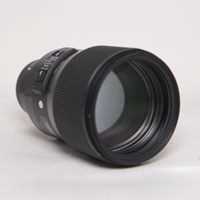 Used Sigma 135mm f/1.8 DG HSM Art Lens Sony E