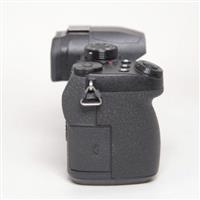 Used Panasonic Lumix DC-G90 Mirrorless Camera Body Black