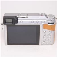 Used Panasonic LUMIX DMC-GX80 Mirrorless Compact System Camera