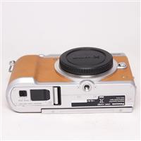 Used Panasonic LUMIX DMC-GX80 Mirrorless Compact System Camera