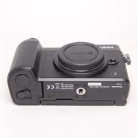 Used Panasonic Lumix GX8 Digital camera Body - Black