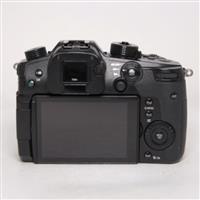 Used Panasonic Lumix GH5 Mirrorless Camera Body Black