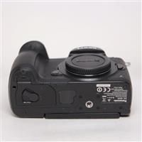 Used Panasonic Lumix GH5 Mirrorless Camera Body Black