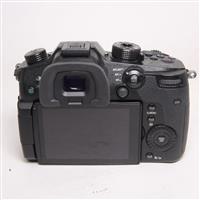 Used Panasonic Lumix GH5 Mirrorless Camera Body Black