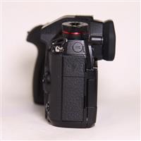 Used Panasonic Lumix G9 Mirrorless Camera Body Black