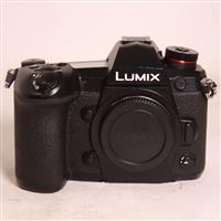 Used Panasonic Lumix G9 Mirrorless Camera Body Black