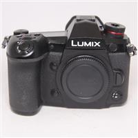 Used Panasonic Lumix G9 Mirrorless Camera Body Black