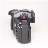 Used Panasonic Lumix G9 Mirrorless Camera Body Black