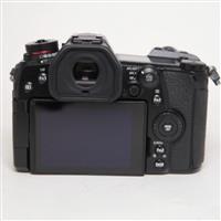 Used Panasonic Lumix G9 Mirrorless Camera Body Black