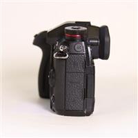Used Panasonic Lumix G9 Mirrorless Camera Body Black