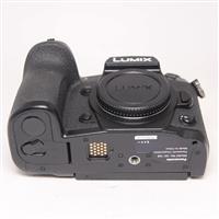Used Panasonic Lumix G9 Mirrorless Camera Body Black