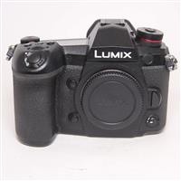 Used Panasonic Lumix G9 Mirrorless Camera Body Black
