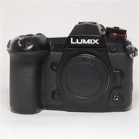 Used Panasonic Lumix G9 Mirrorless Camera Body Black