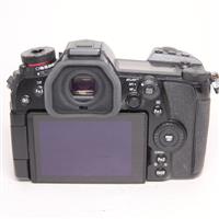 Used Panasonic Lumix G9 Mirrorless Camera Body Black