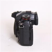 Used Panasonic Lumix G9 Mirrorless Camera Body Black