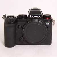 Used Panasonic Lumix S5 Full Frame L-Mount Mirrorless Camera