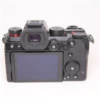 Used Panasonic Lumix S5 Full Frame L-Mount Mirrorless Camera