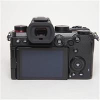 Used Panasonic Lumix S5 Full Frame L-Mount Mirrorless Camera