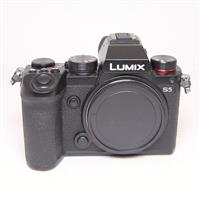 Used Panasonic Lumix S5 Full Frame L-Mount Mirrorless Camera