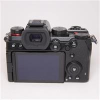 Used Panasonic Lumix S5 Full Frame L-Mount Mirrorless Camera