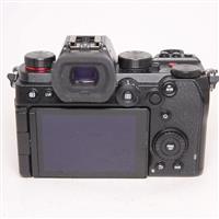 Used Panasonic Lumix S5 Full Frame L-Mount Mirrorless Camera