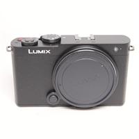 Used Panasonic Lumix S9 Full-Frame Mirrorless Camera Jet Black