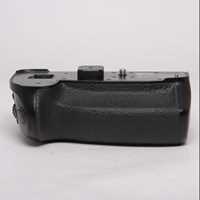 Used Panasonic DMW-BGG9 Battery Grip for G9