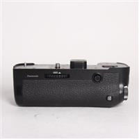 Used Panasonic DMW-BGG9E Battery Grip for G9