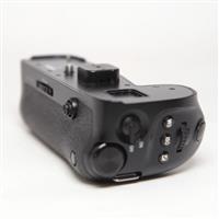 Used Panasonic DMW-BGG9E Battery Grip for G9