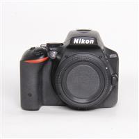 Used Nikon D5500