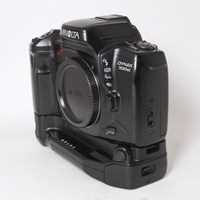 Used Minolta Dynax 700si 35mm camera & Battery Grip