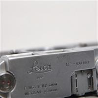 Used Leica M2 + case