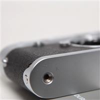 Used Leica M2 + case